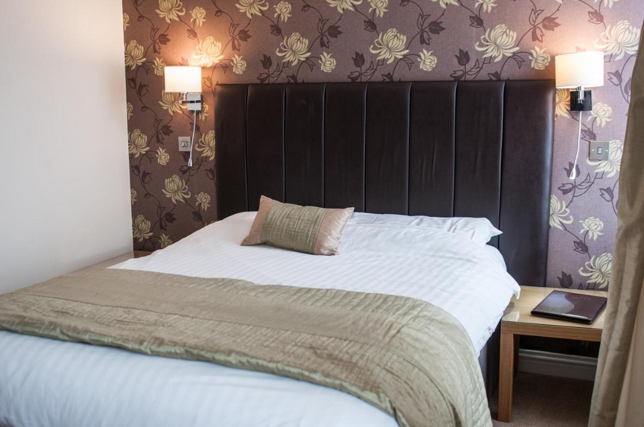 The Lion Hotel Blaenavon Экстерьер фото