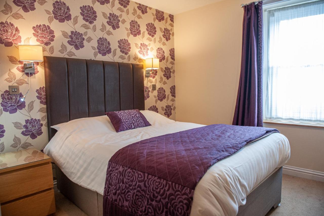 The Lion Hotel Blaenavon Экстерьер фото