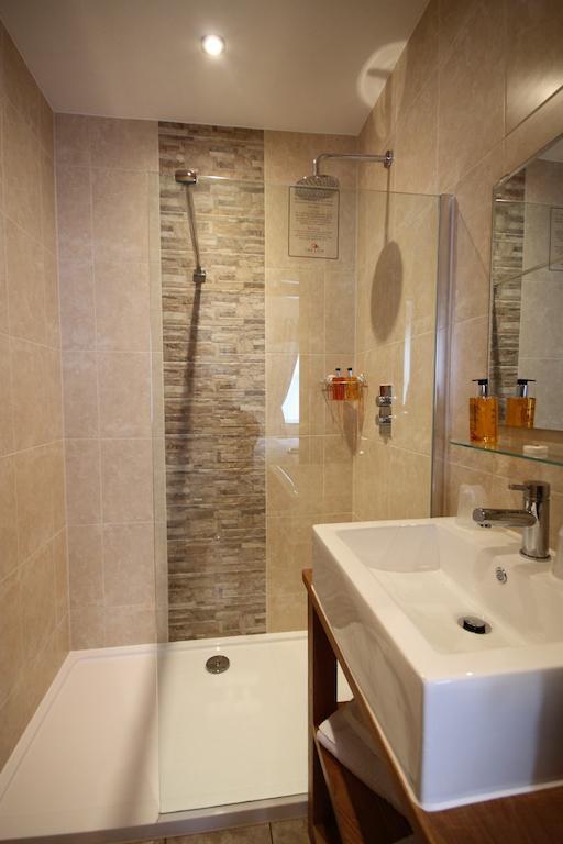 The Lion Hotel Blaenavon Экстерьер фото