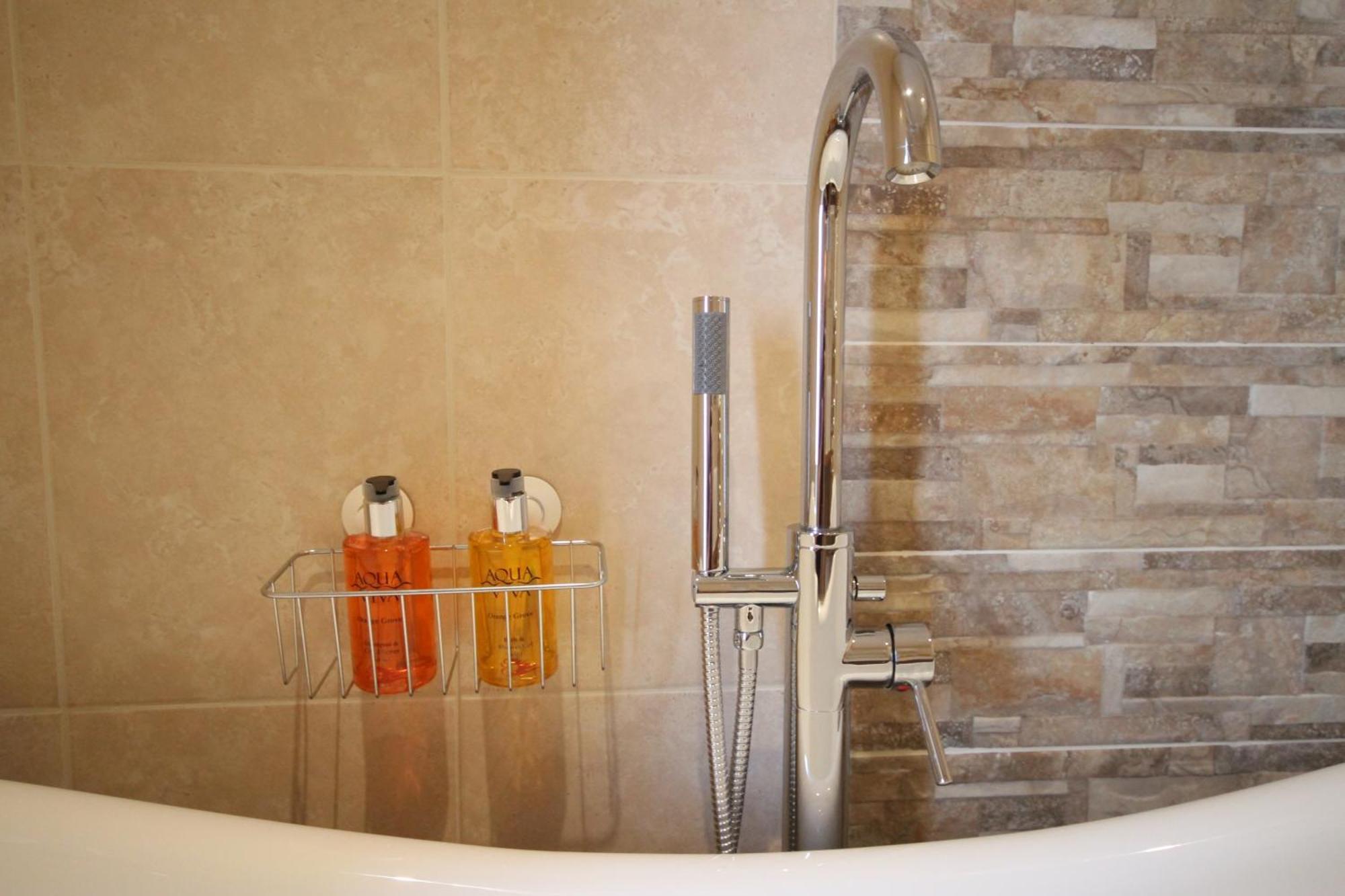 The Lion Hotel Blaenavon Экстерьер фото