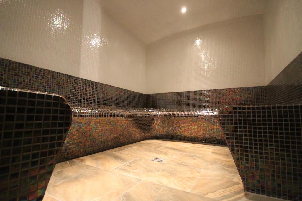 The Lion Hotel Blaenavon Экстерьер фото